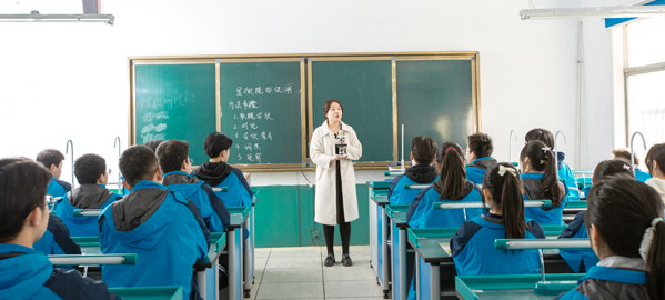 渭城引入导师机制，准确把握考试方向