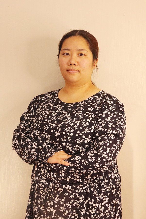 渭城候洋  本科学历，优秀班主任